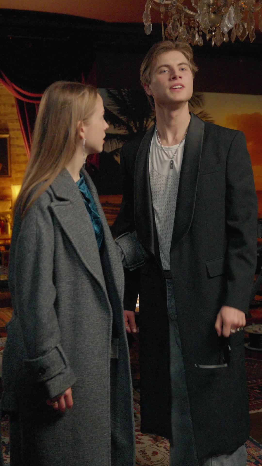 After the Divorce, the Heiress Takes It All Episode 8