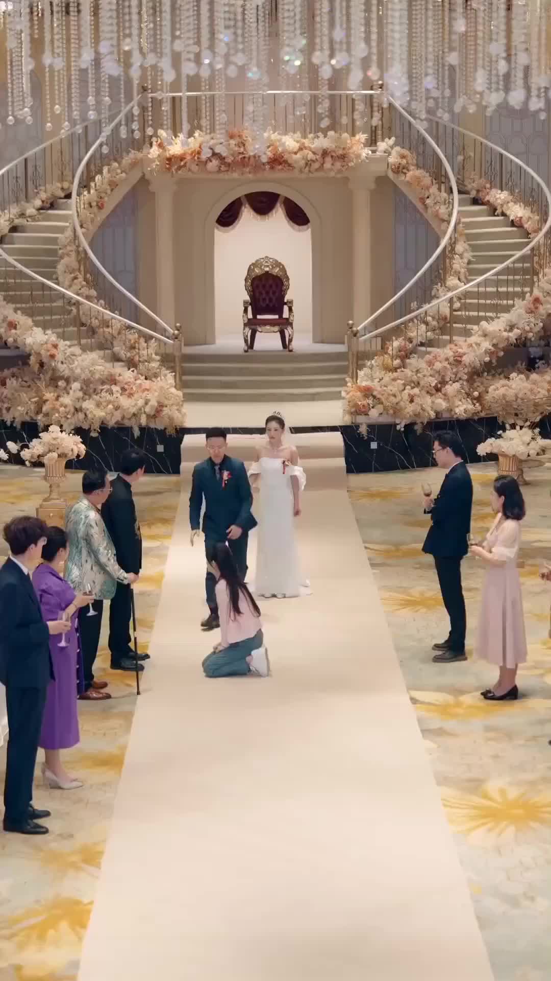 The Mother Who Makes Empires Tremble Episode 10