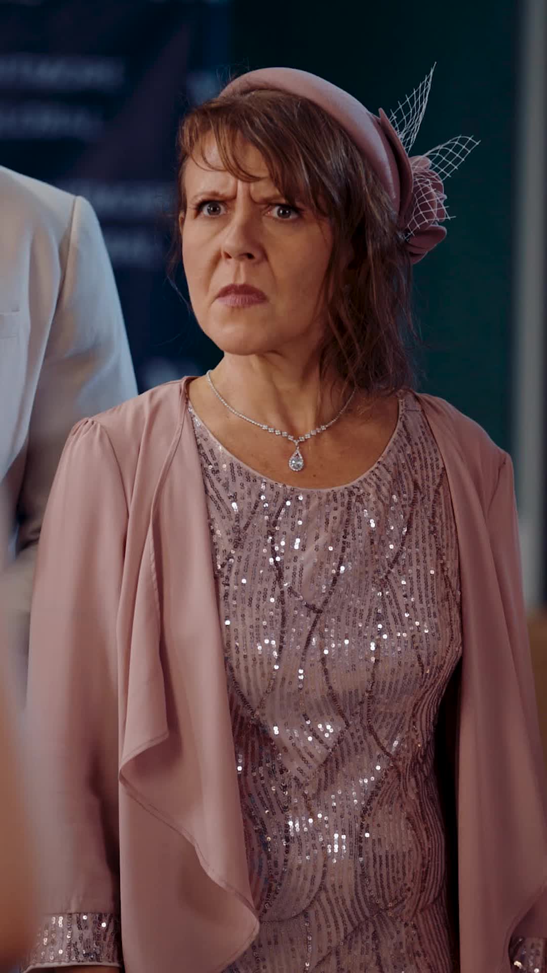 Kau Bukan Siapa-siapa Bagiku - Episode 17 - Episode 17