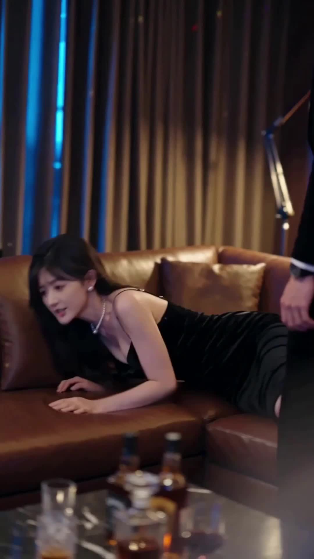 Scented Temptation: The Cure of His Heart Episode 9
