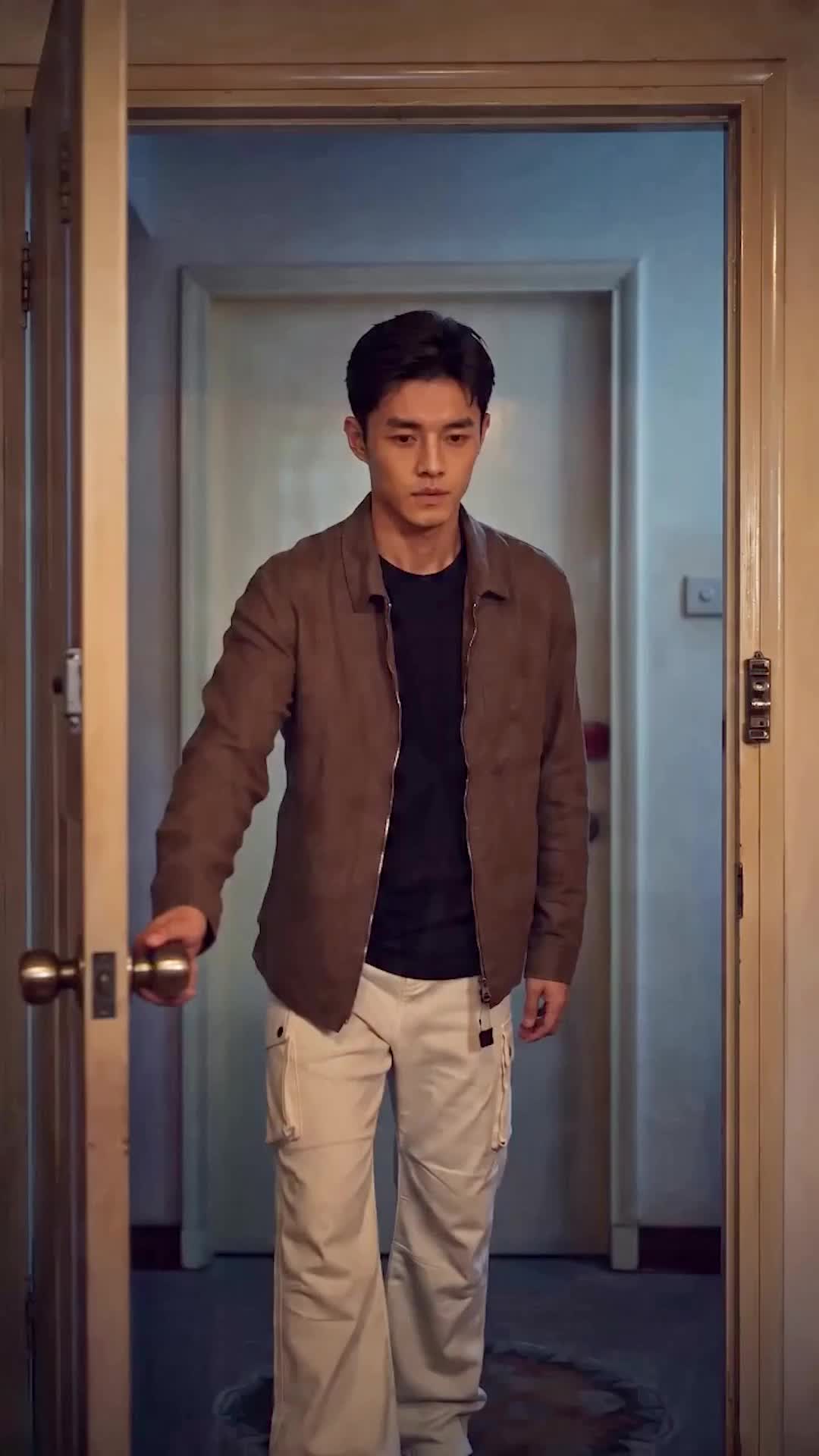 我开饭店后，发小崩溃了 第2集