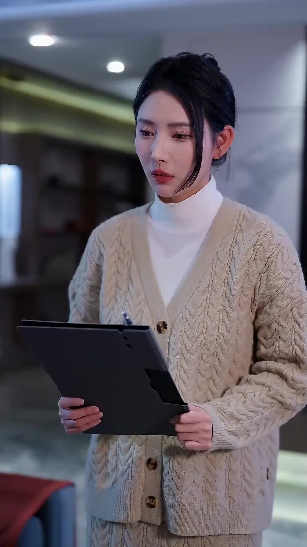 Divorced Yet Dazzling: The Disguised Heiress Episode 6