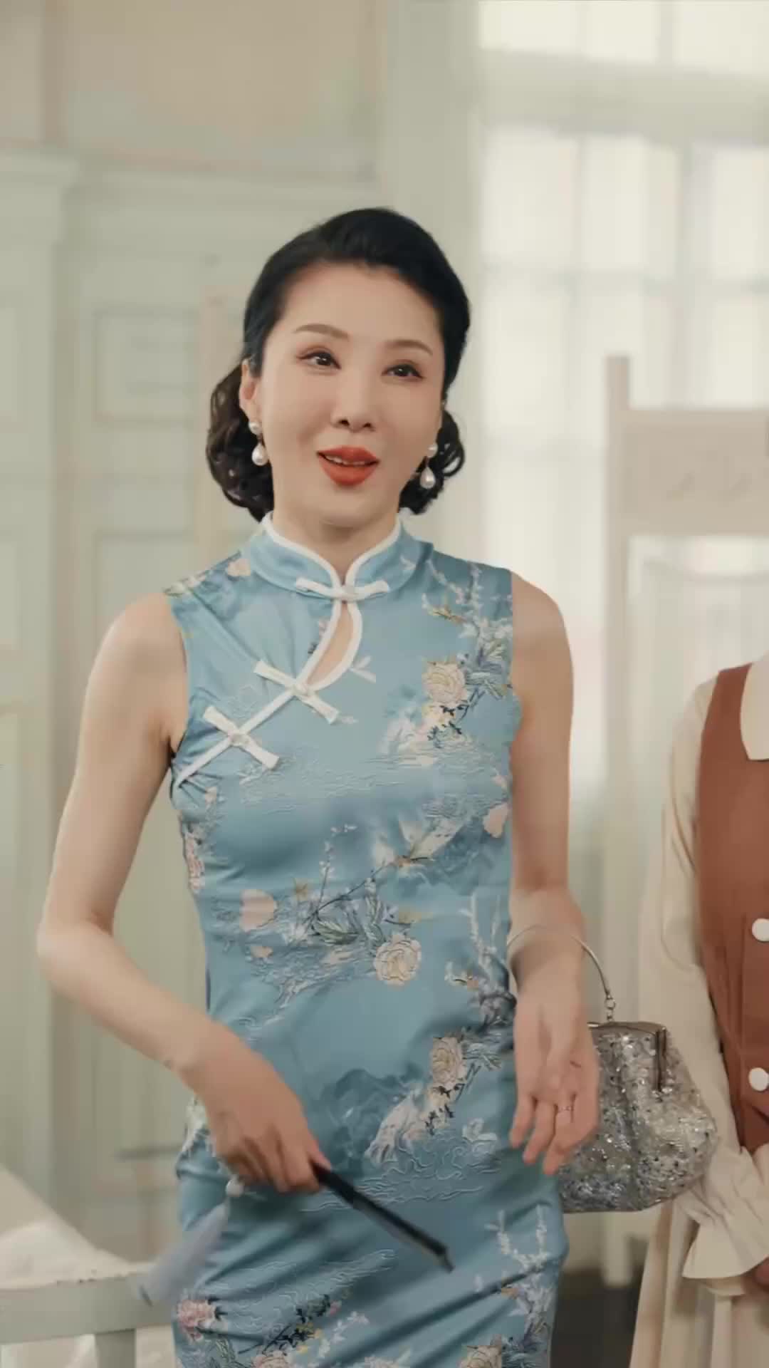 Dia Kembali Bersinar - Episode 33 - Episode 33