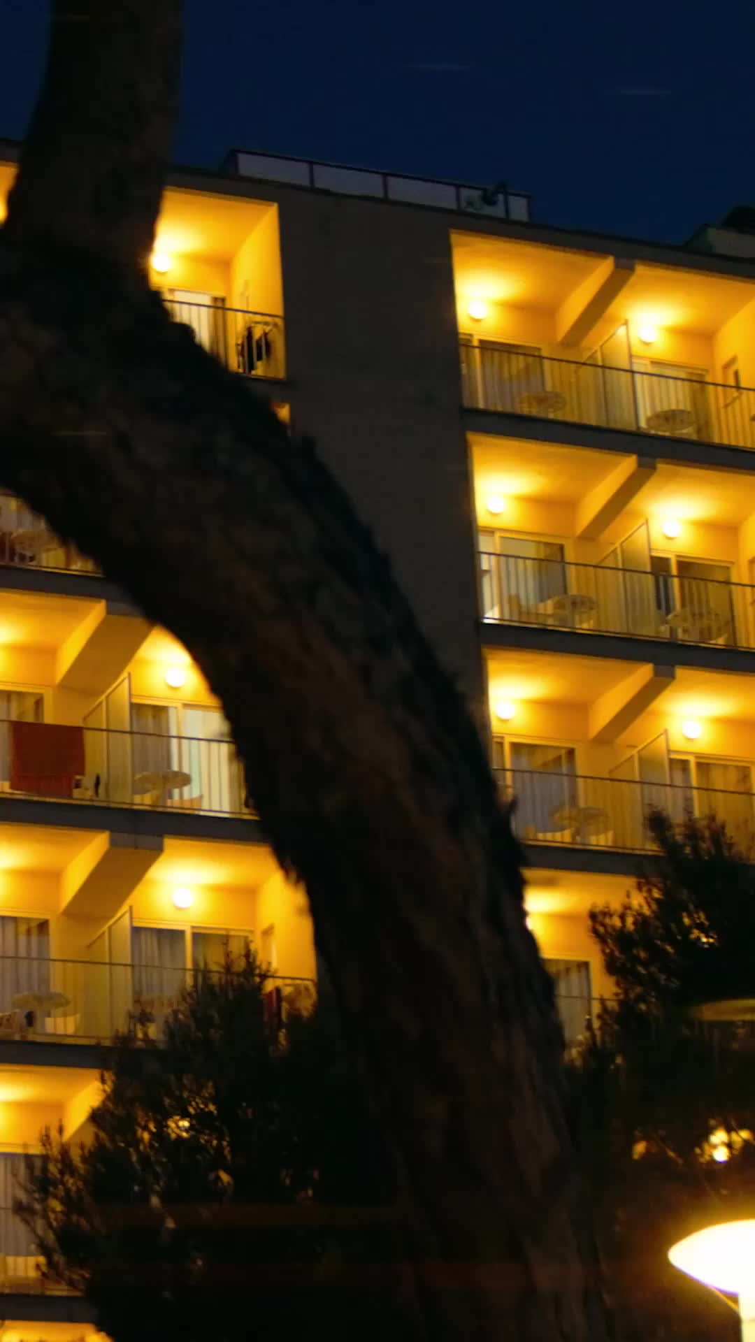 Jangan Bilang Kakakku Kau Pacarku - Episode 42 - Episode 42