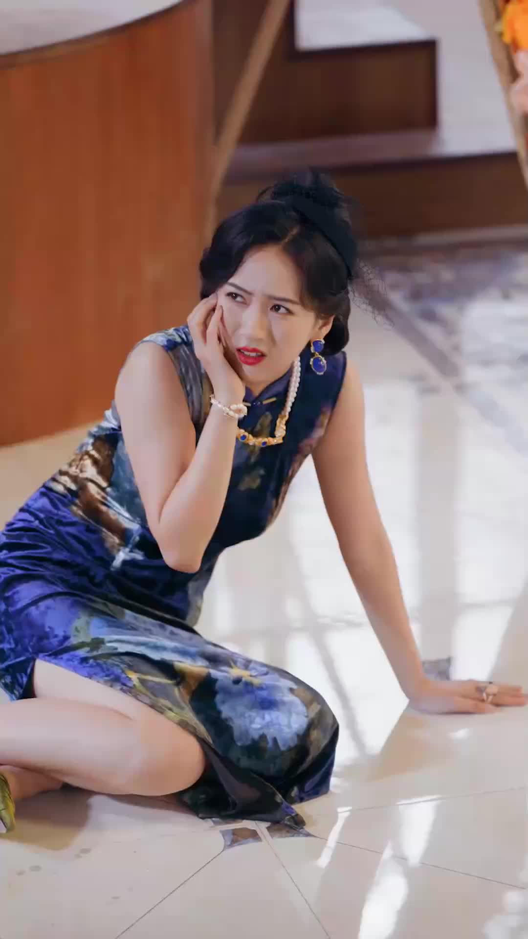 Benci dan Cinta Bercampur Aduk - Episode 23 - Episode 23