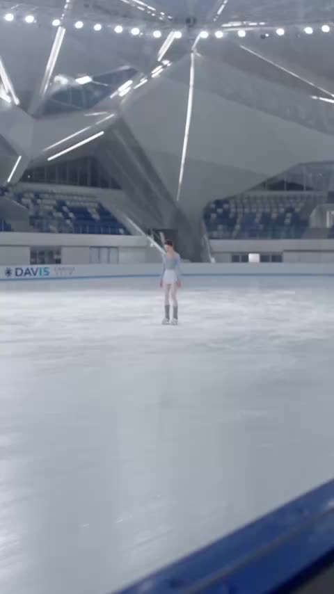 Forbidden Ice：Fall in love with My Step-sisters Episode 9