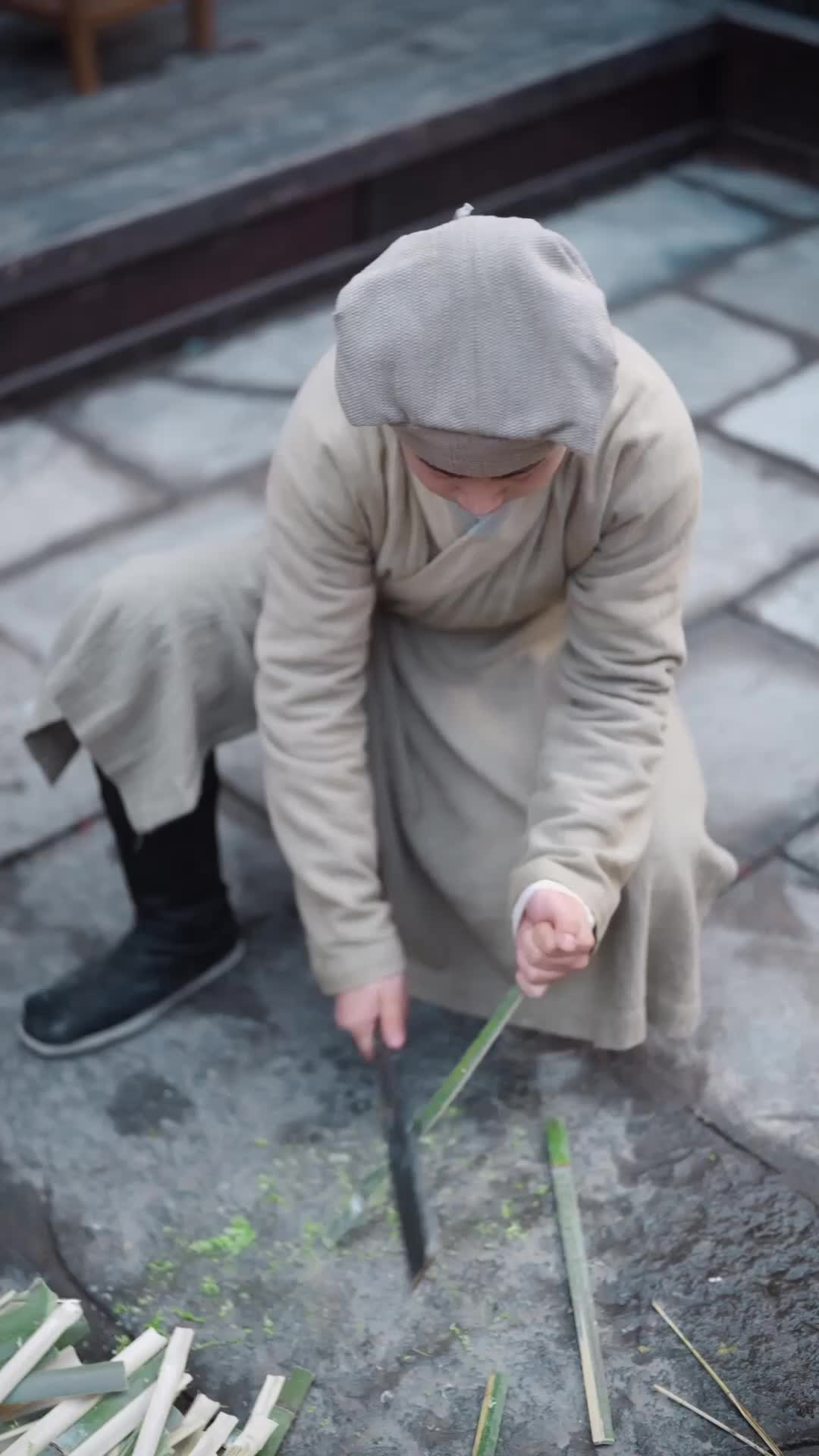 Reborn with Three Wives: Modern Wisdom, Ancient Wealth Episode 6