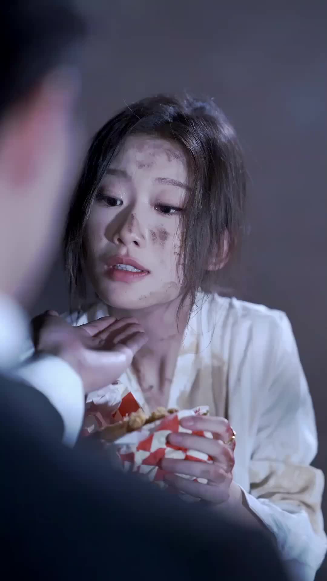 Istri Kecil Sang Miliarder Episode 2
