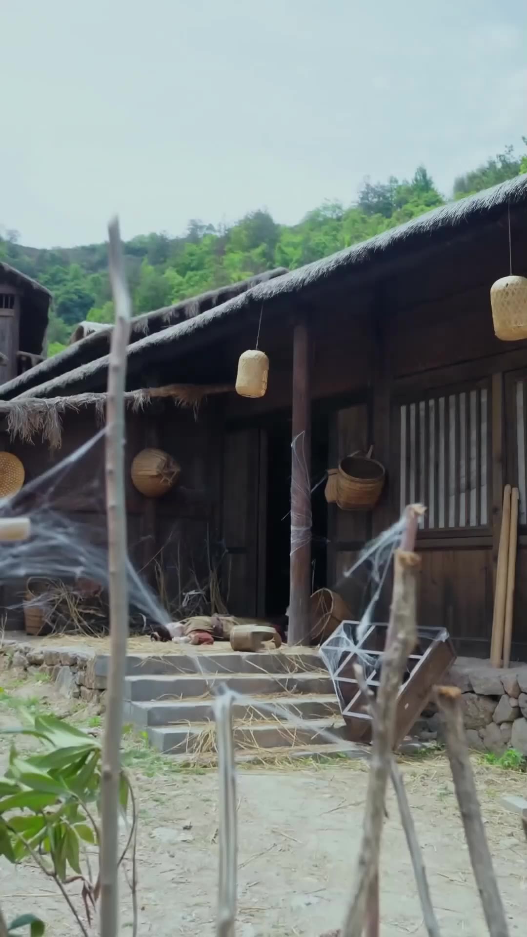 (Lồng tiếng)Muôn Dặm Giang Sơn Vào Lòng Ta Tập 1