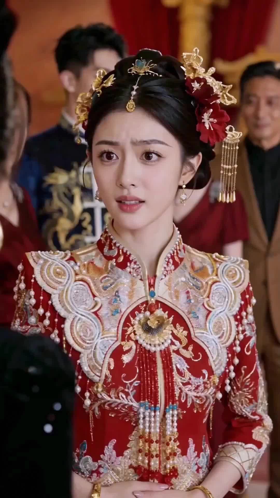Crown for Me, Crumbs for You Episode 4