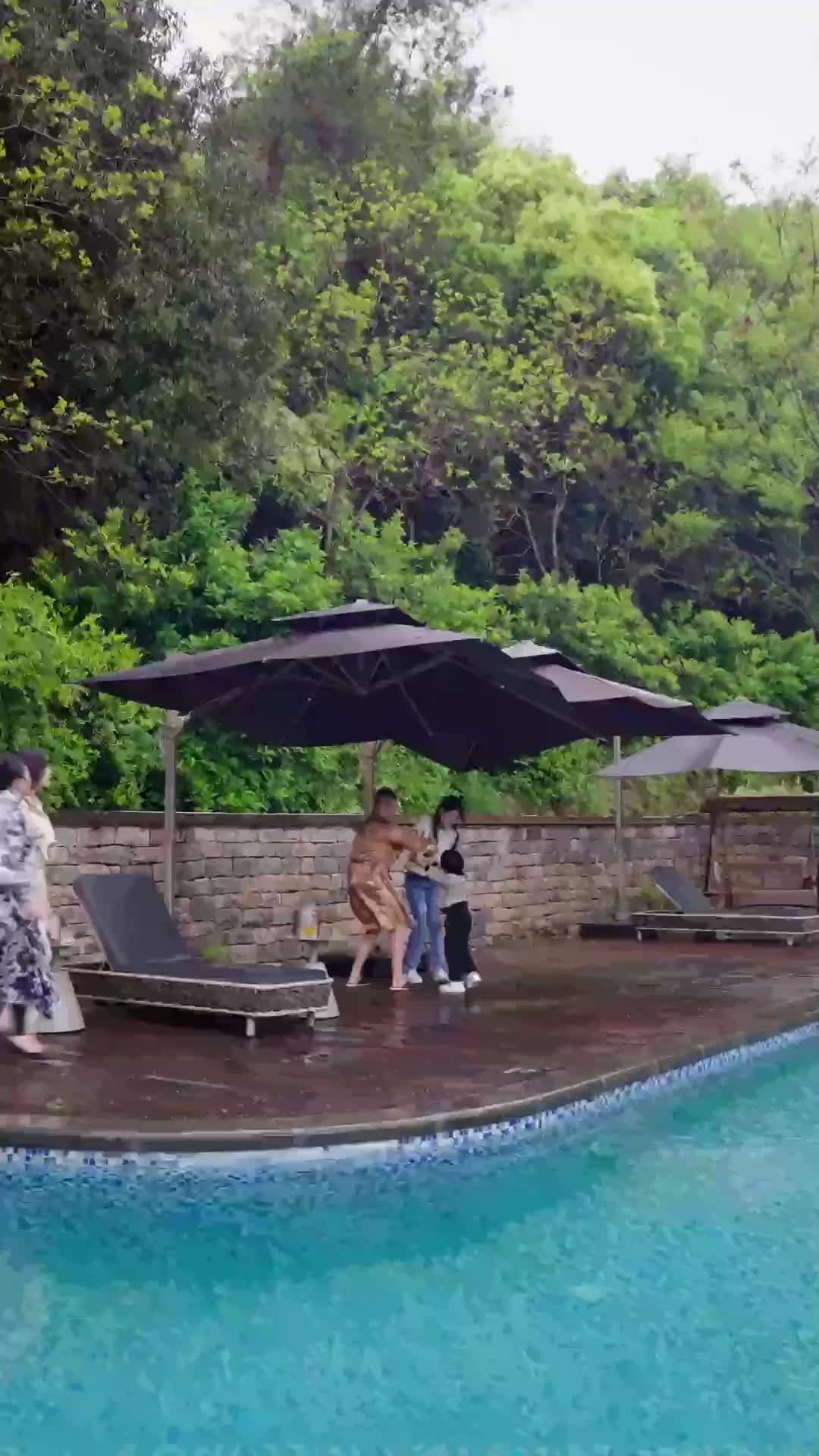 Retorno com Tudo: Minha Coroa, Minha Aliança (Dublado) 9Episódio
