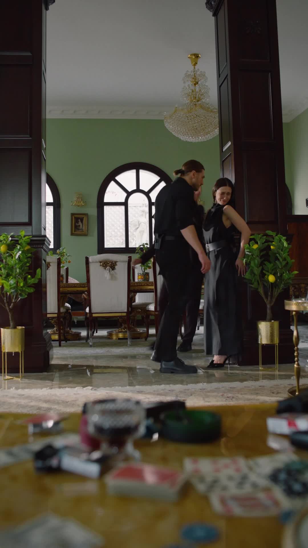 Atrapada en los brazos del rey de la mafia Episodio 6