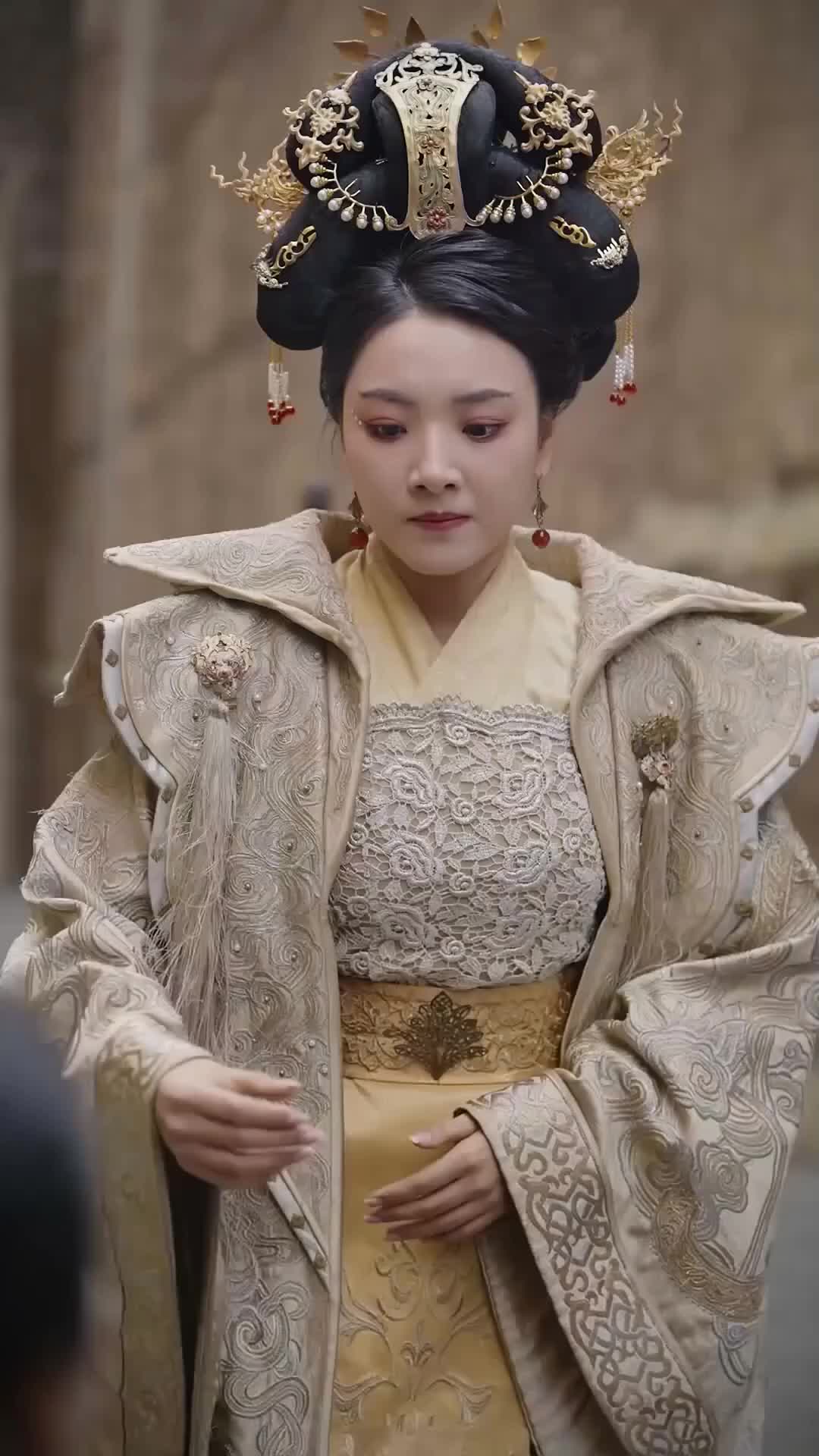 參加皇帝登基，太後被沈湖了 第4集