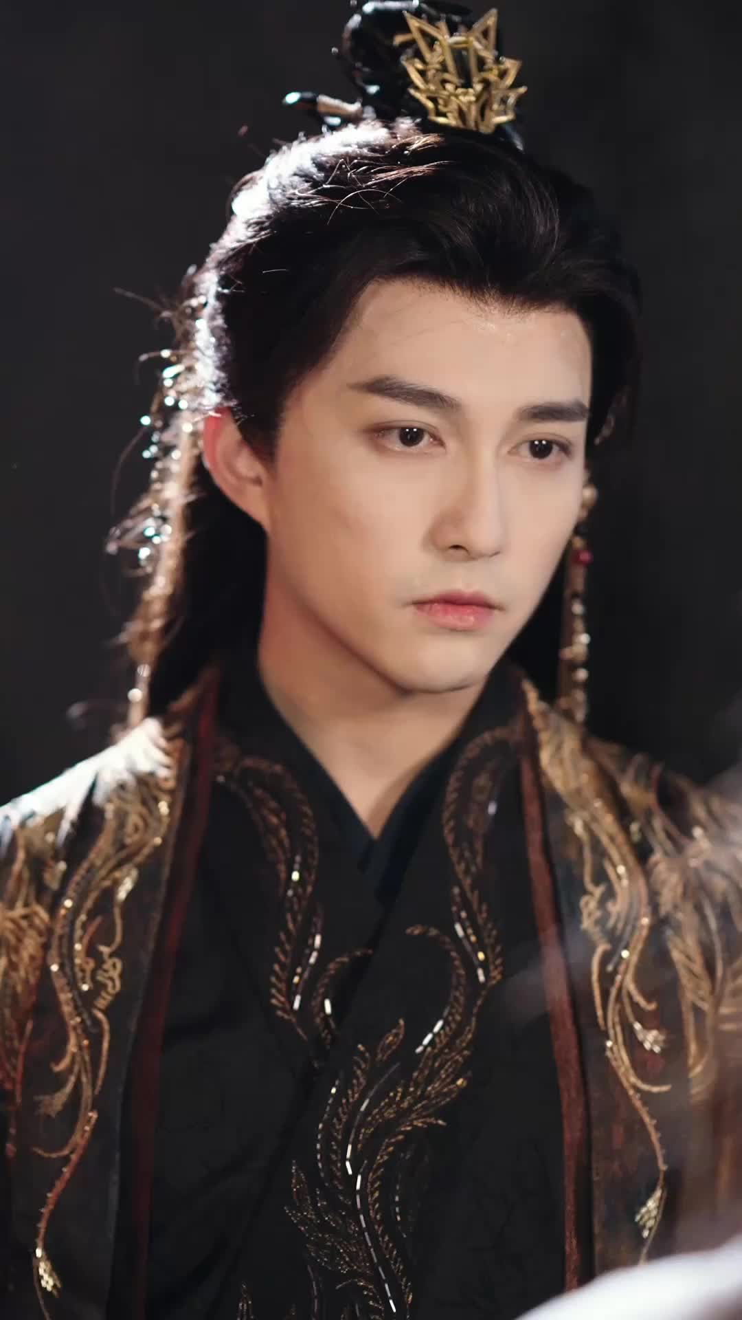 Her Fatal Return: From His Captive to His Empress Episode 4