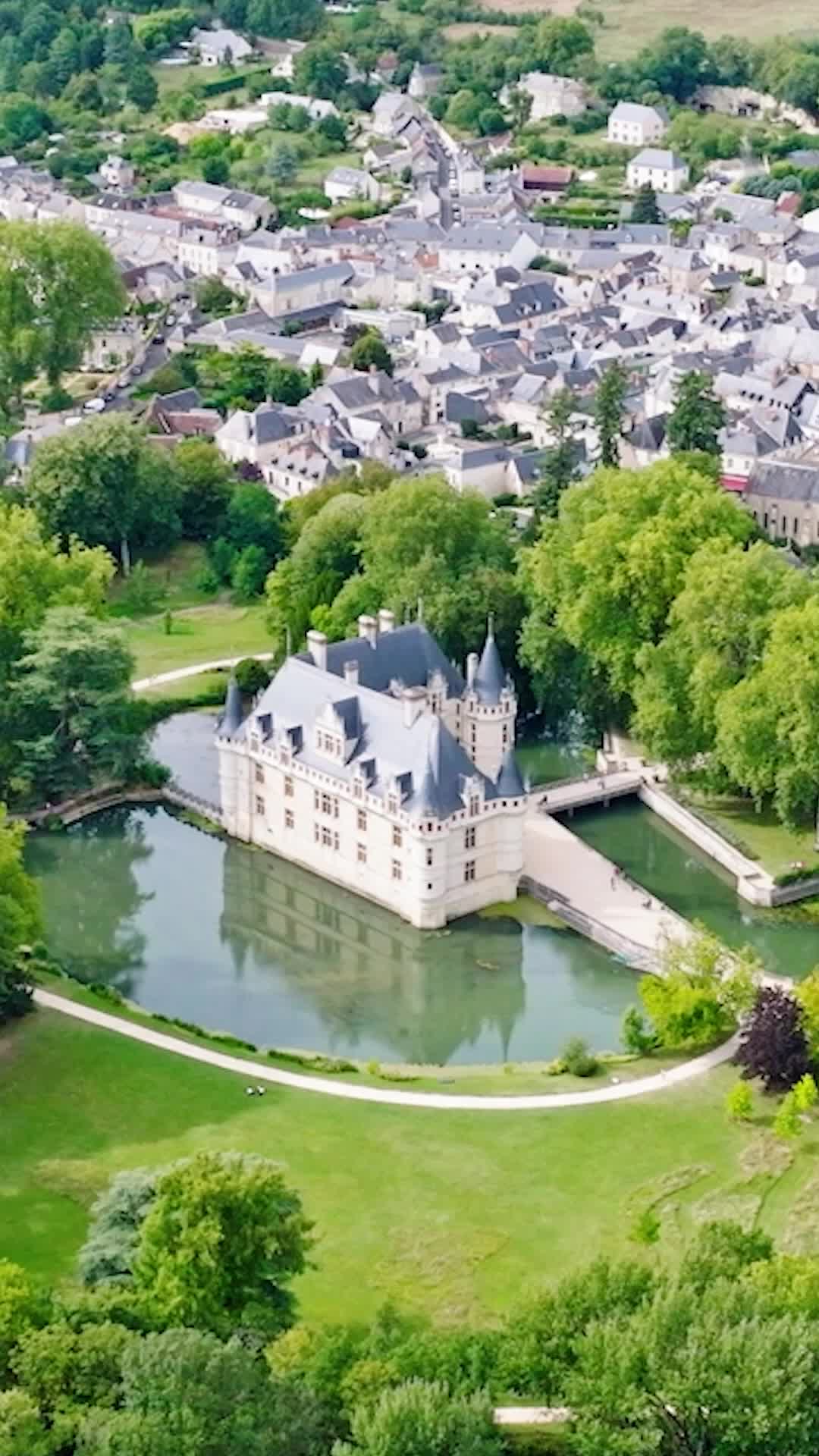 Divorcée, Maintenant la Princesse Lycan ( Doublé ) Épisode8