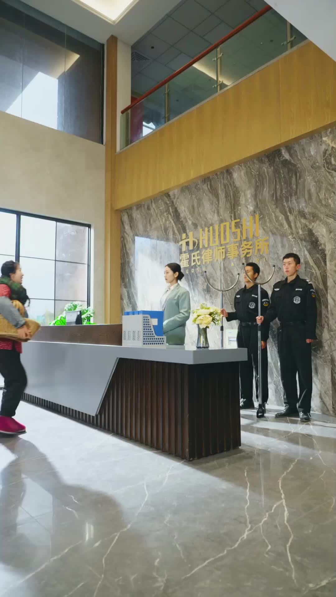 Embarazada del Bebé del CEO (Doblado) 	 Episodio 5