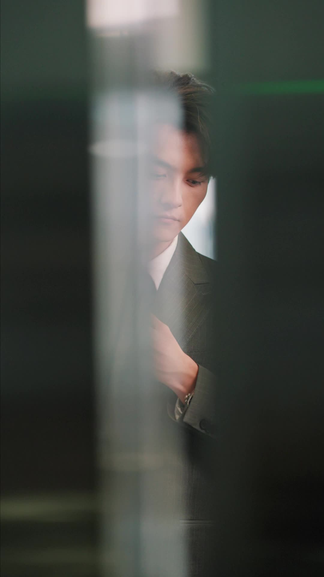 Caught Between Billionaire Brothers Episode 8