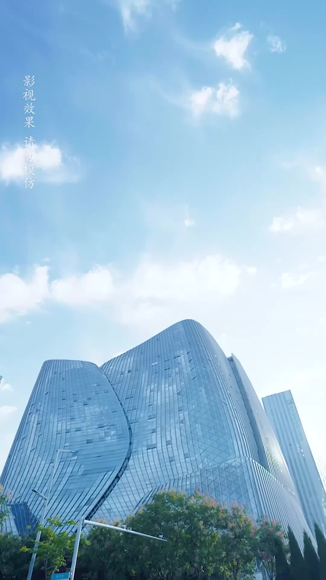 Pernikahan Rahasia dengan Suami Kaya - Episode 1 - Episode 1