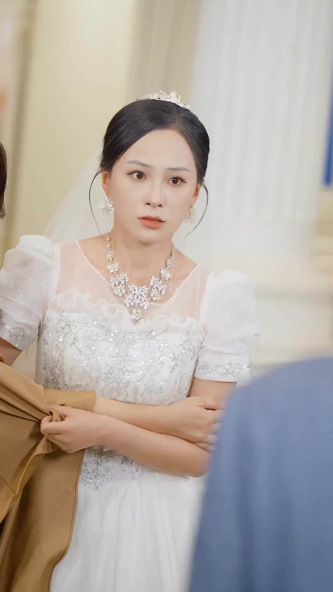 Kaya Disanjung, Bangkrut Disingkirkan Episode 7