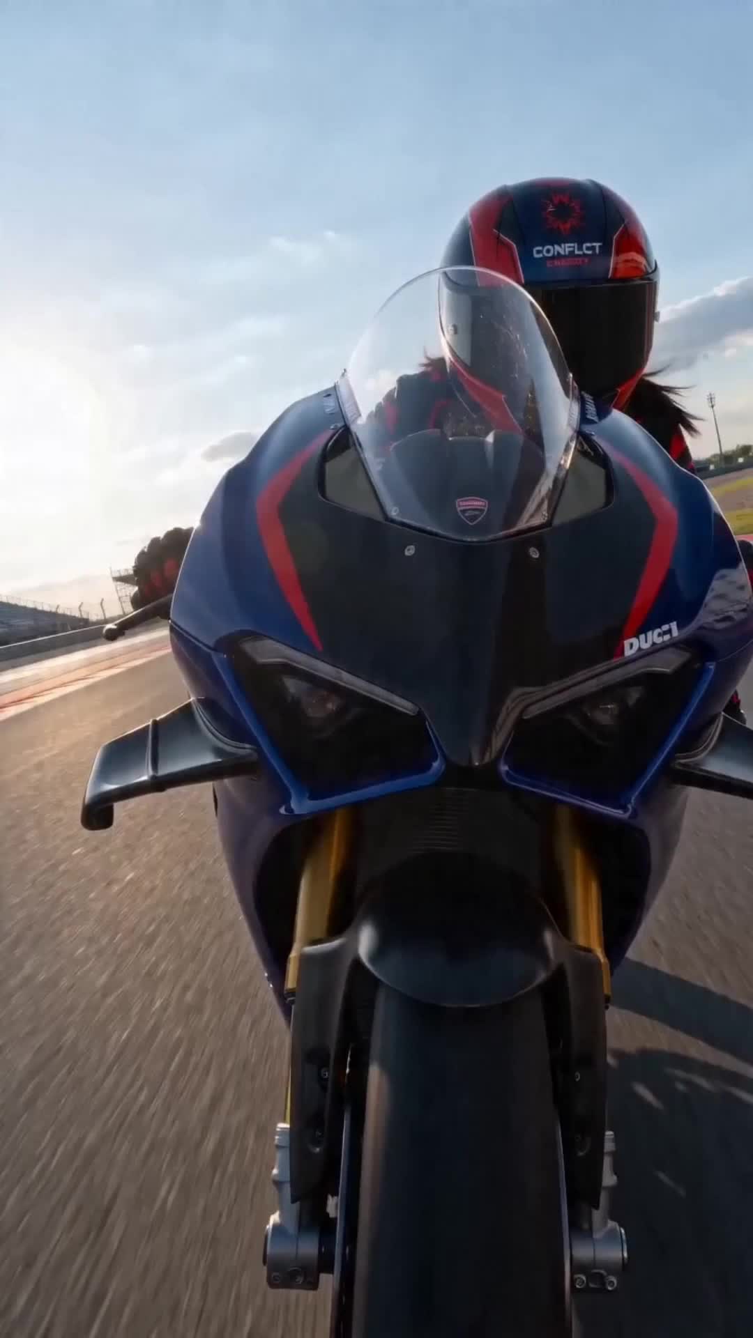 Queen of Speed: Racing to Glory Episode 8