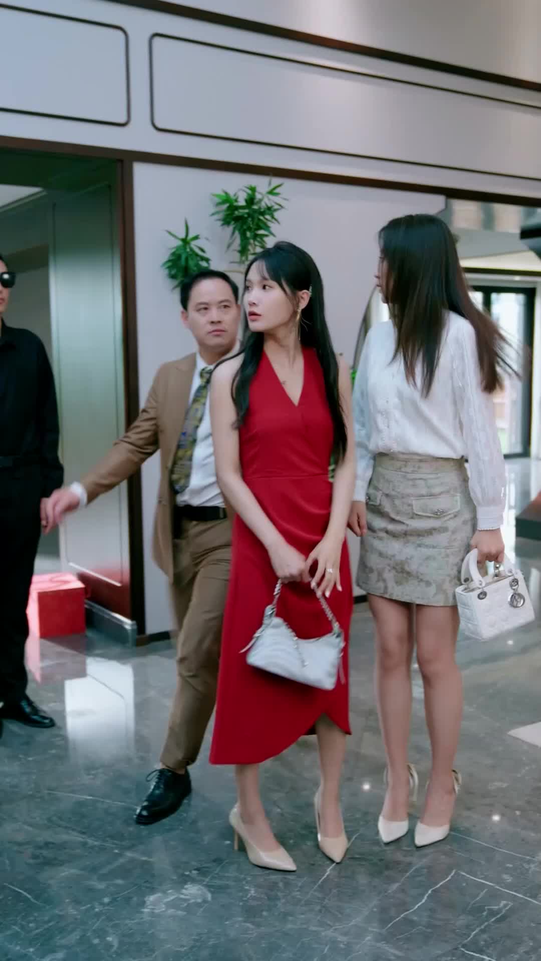 Rahasia di Balik Orang Tua Sederhana (Sulih Suara) - Episode 26 - Episode 26