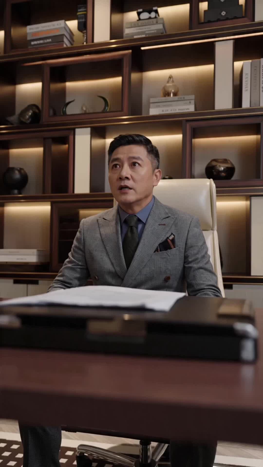 我淨身出戶後，前妻卻來求複合 第8集