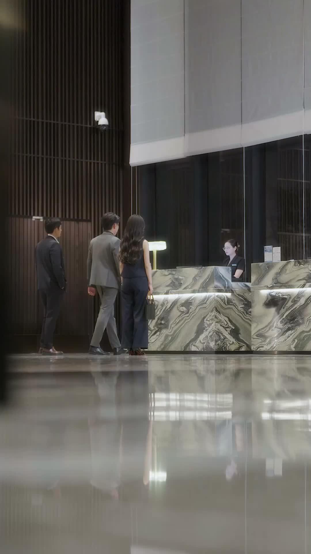 Caught in a Scandal, Caught by Love Episode 8