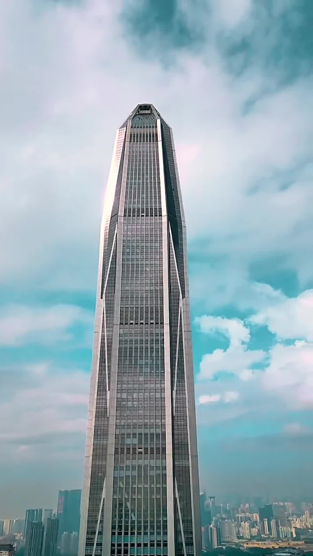 她竟有眼不识泰山 第1集