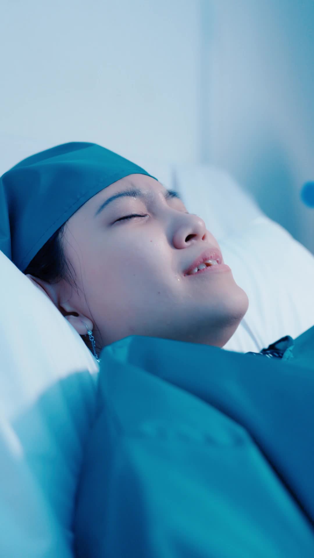 Present to You Malaikat Tanpa Suara - Episode 1 - Episode 1