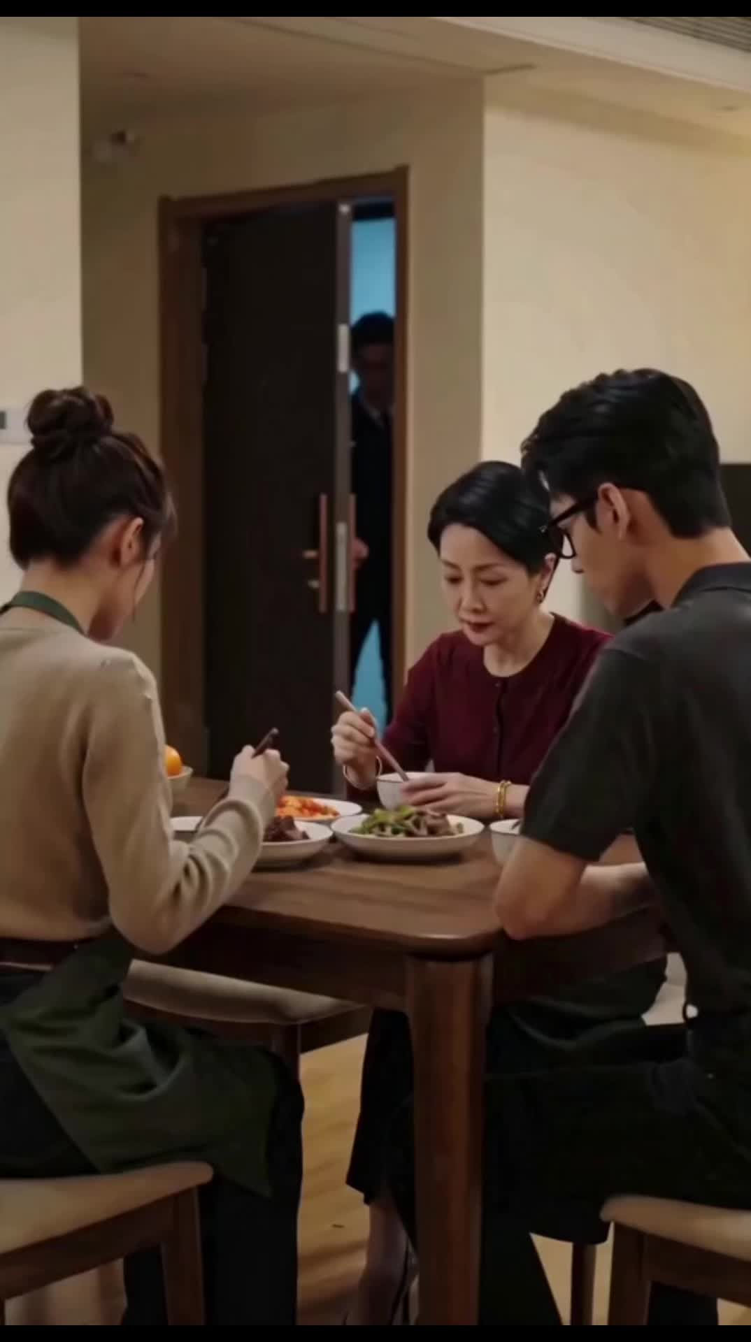 At Sunset, He Took His Life Back Episode 3