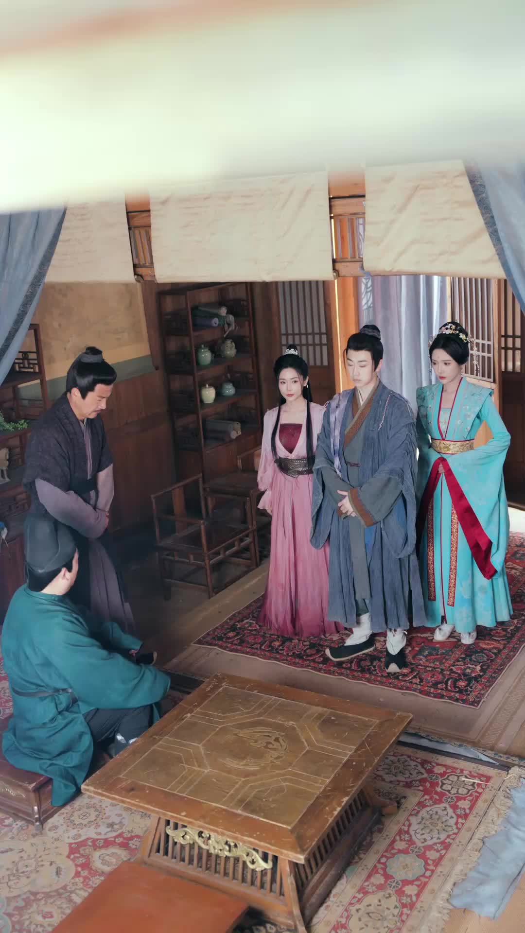 Istriku Tiga, Takdirku Gila (Sulih Suara)  - Episode 28 - Episode 28