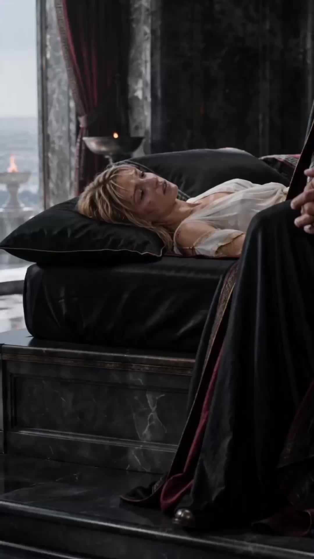 The War God's Regret: He Begs For Her Touch Episode 9