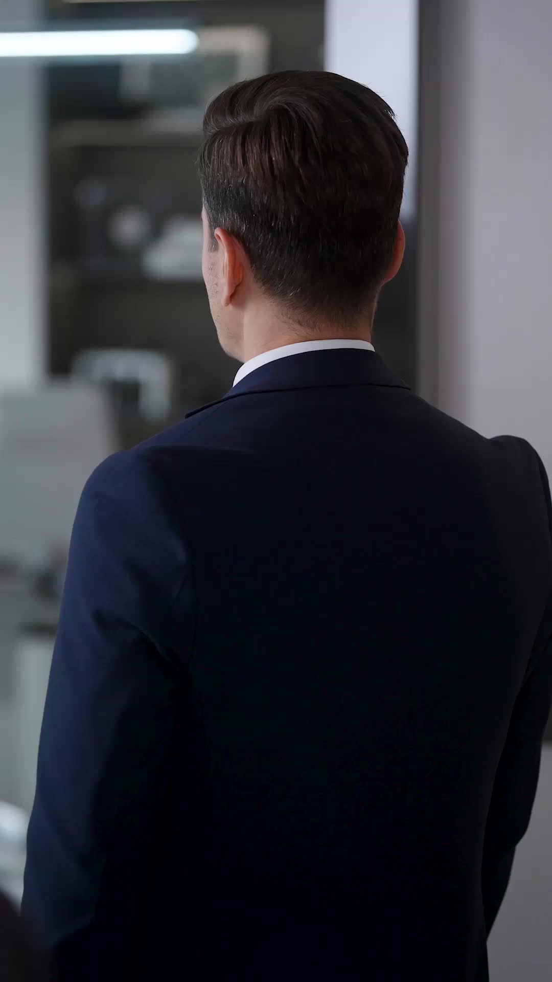 El multimillonario que dejé es mi nuevo jefe Episodio 5