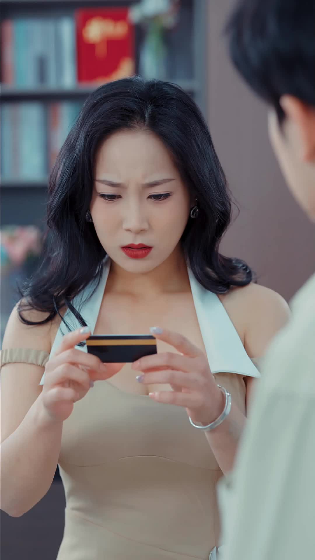 開局就刷女神好感度 第4集