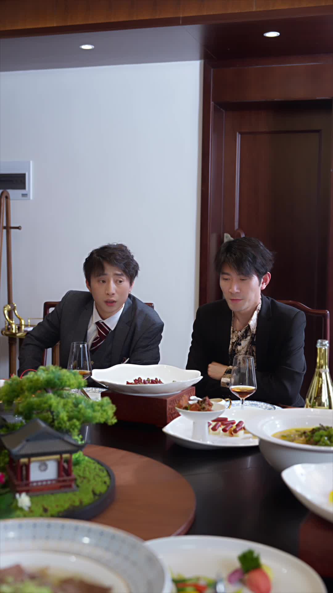 The Man Who Turned Words Into Miracles Episode 5