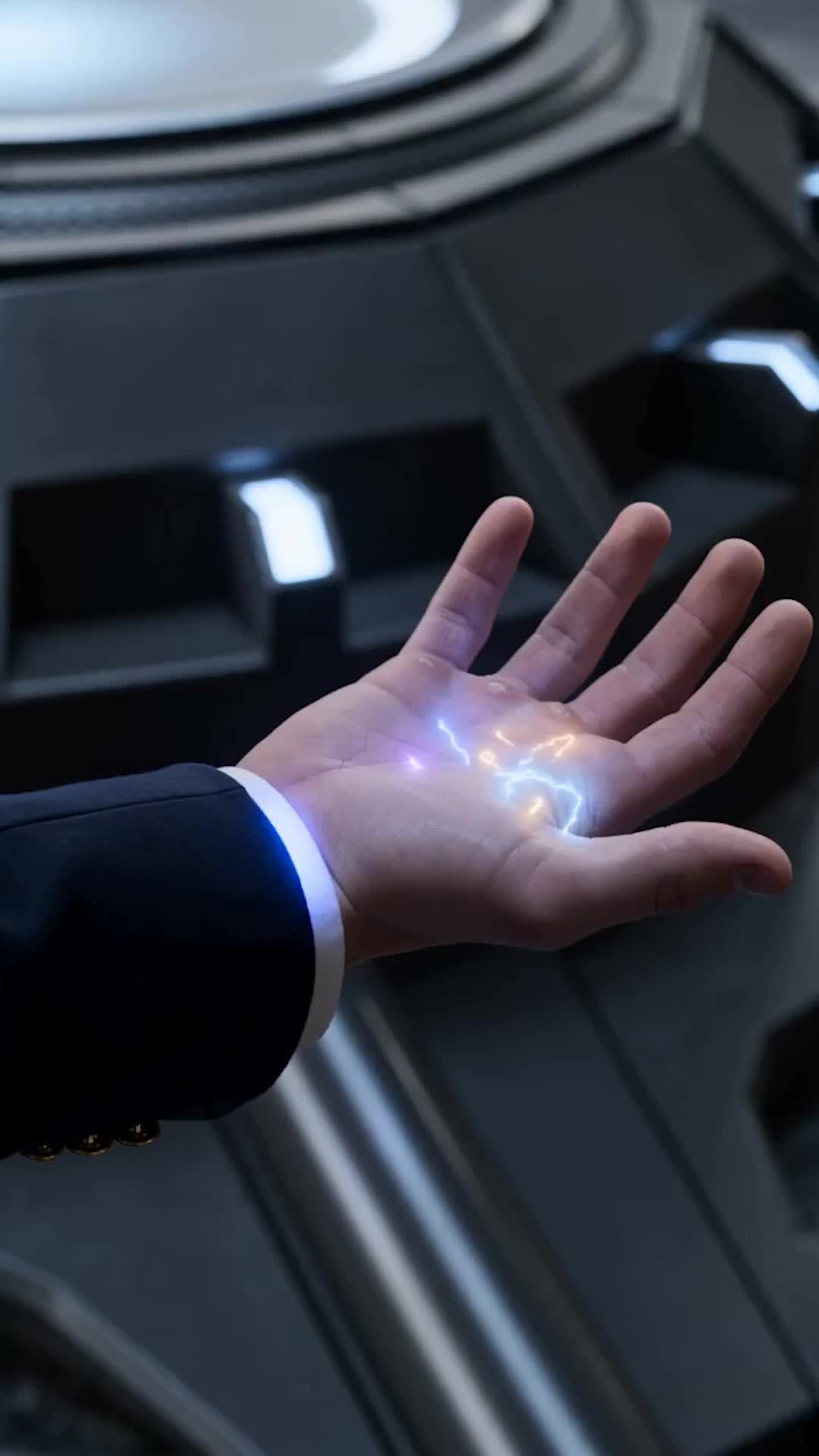 Rang SSS : Le Dieu de la Foudre Né dans les Bas-Fonds Épisode6