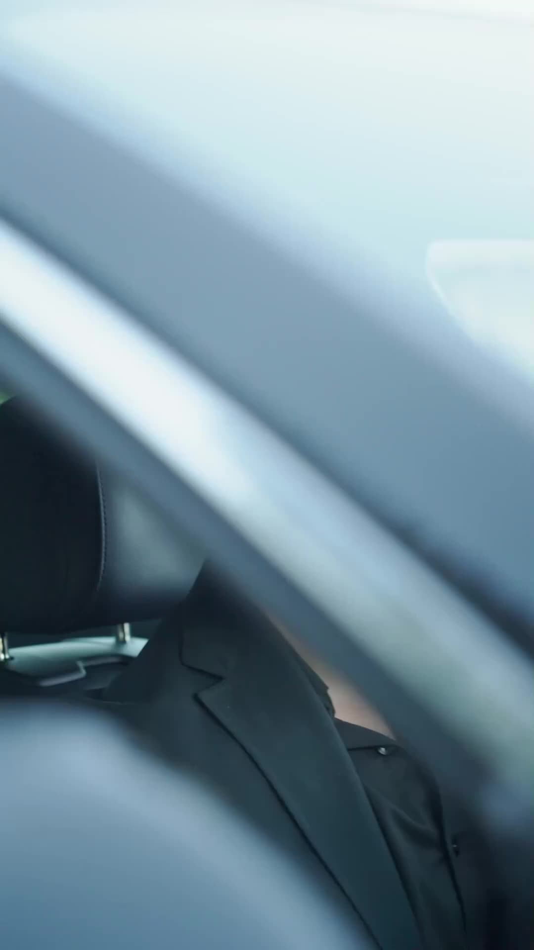 Acasalada com o Pai Alfa do Meu Noivo 4Episódio