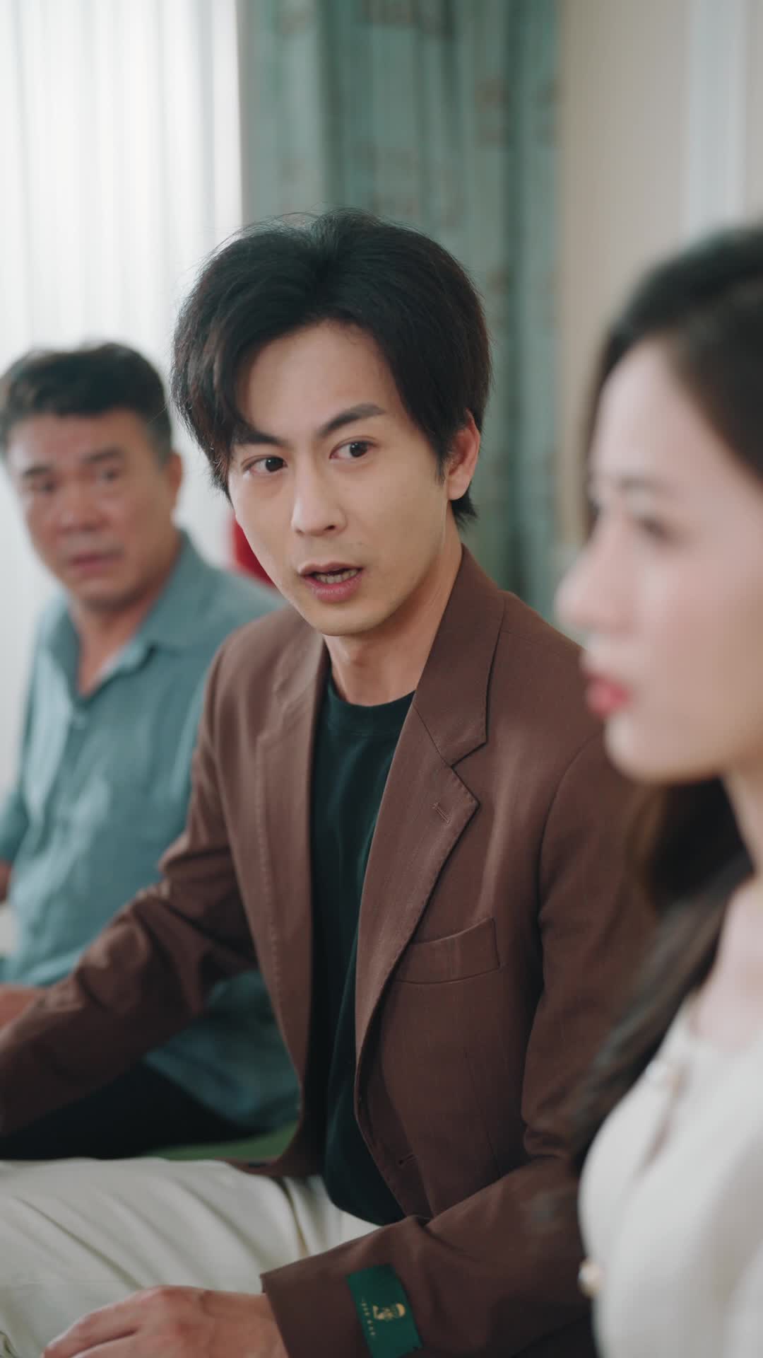 错失旧爱,我遇富家新恋 第2集
