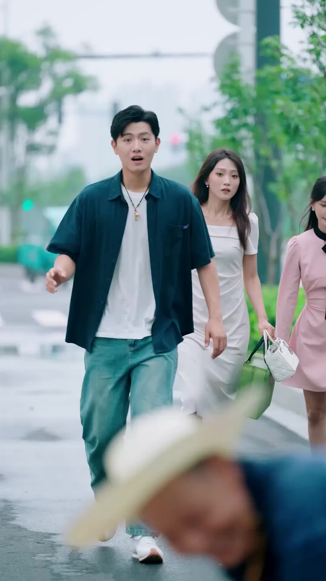 Rahasia di Balik Orang Tua Sederhana (Sulih Suara) - Episode 37 - Episode 37