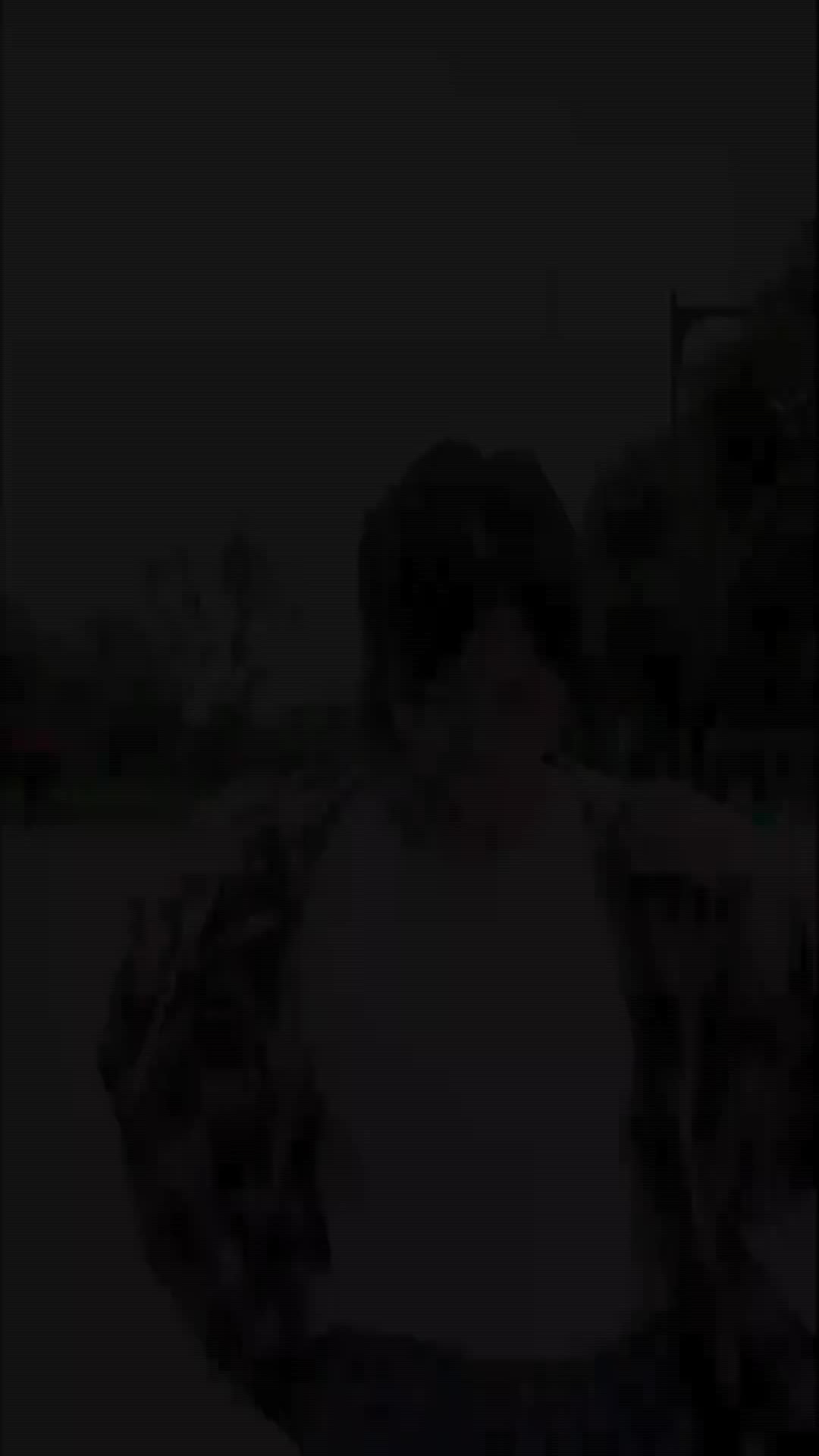 无人拯救的她 第1集