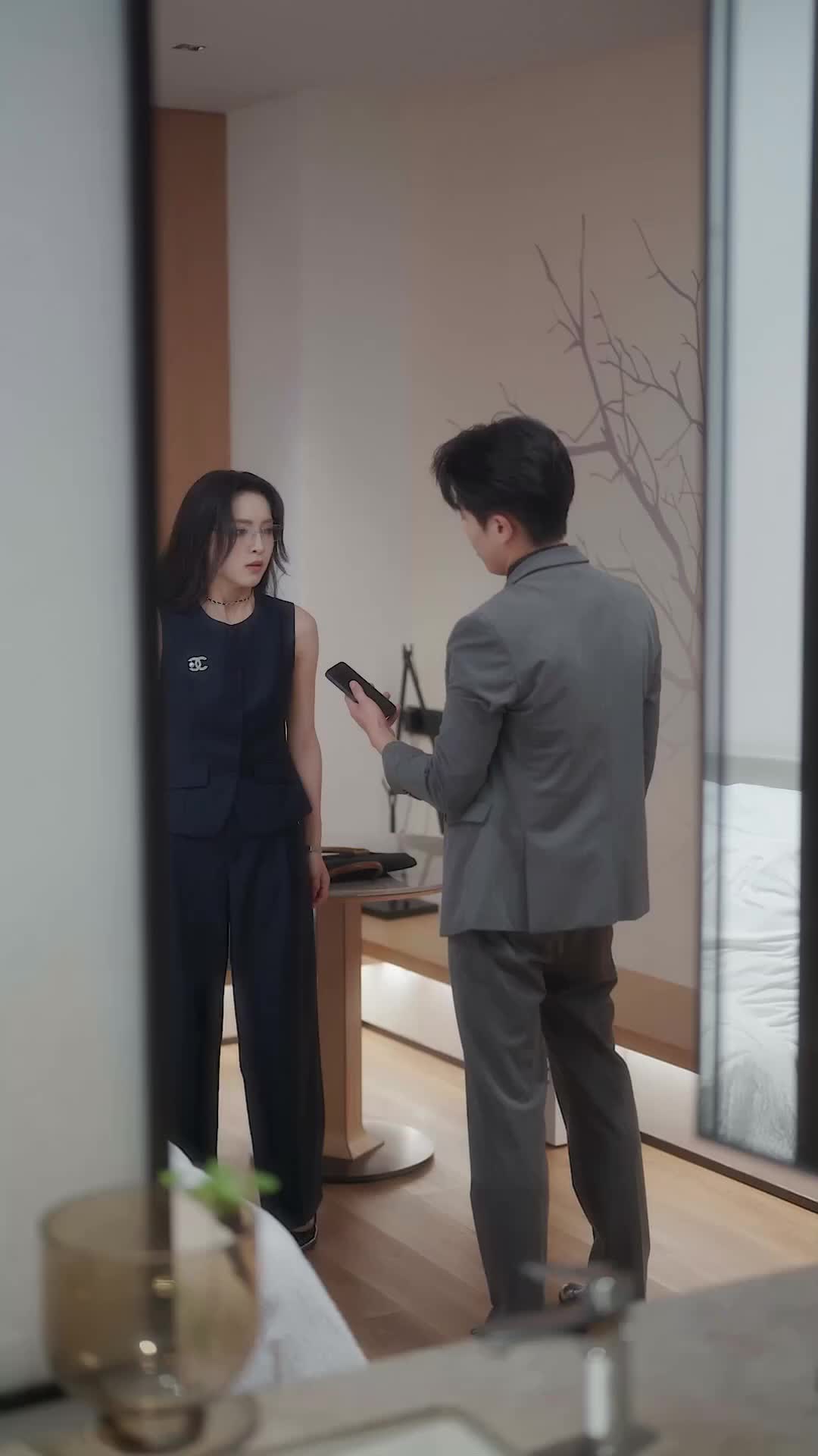 Caught in a Scandal, Caught by Love Episode 9