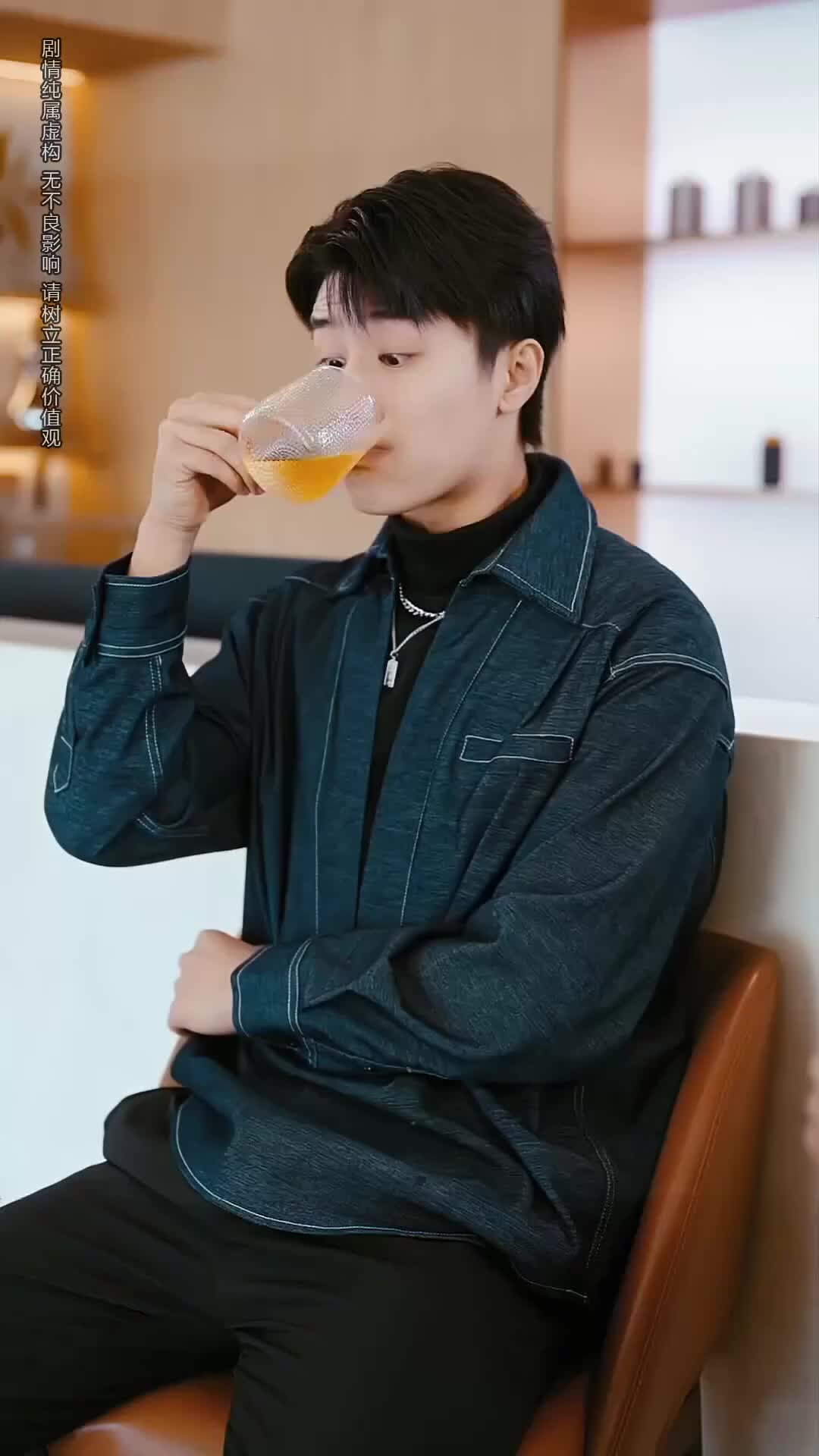 Mengejar Cinta Kakak Angkat Episode 6