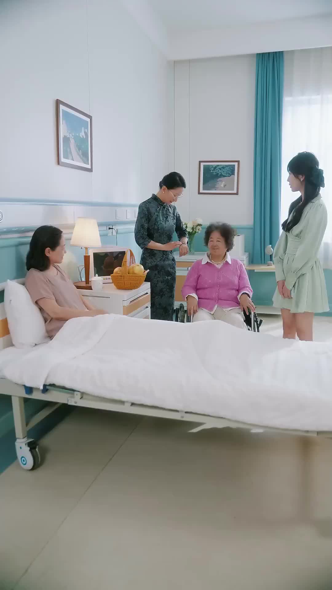 Wham, Bam, Love Struck Here Episode 3