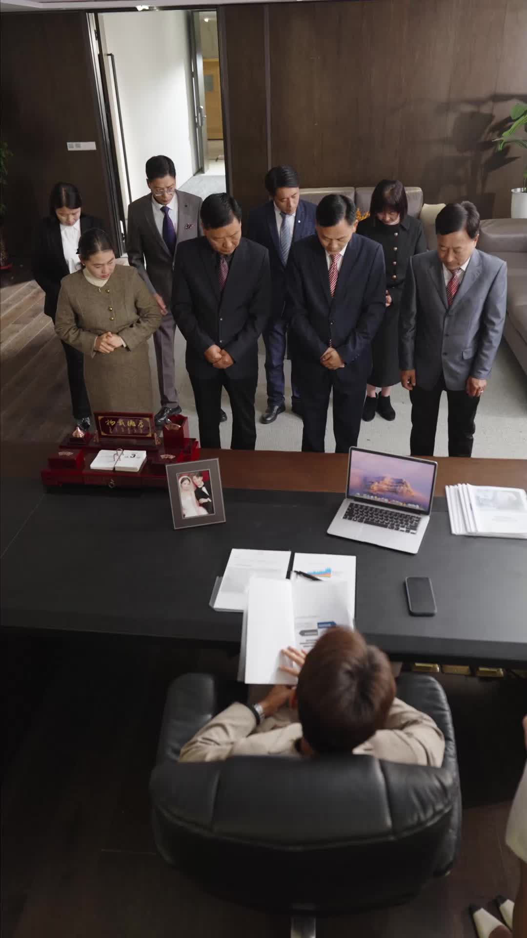 参加同学婚礼,我惊艳全场 第1集