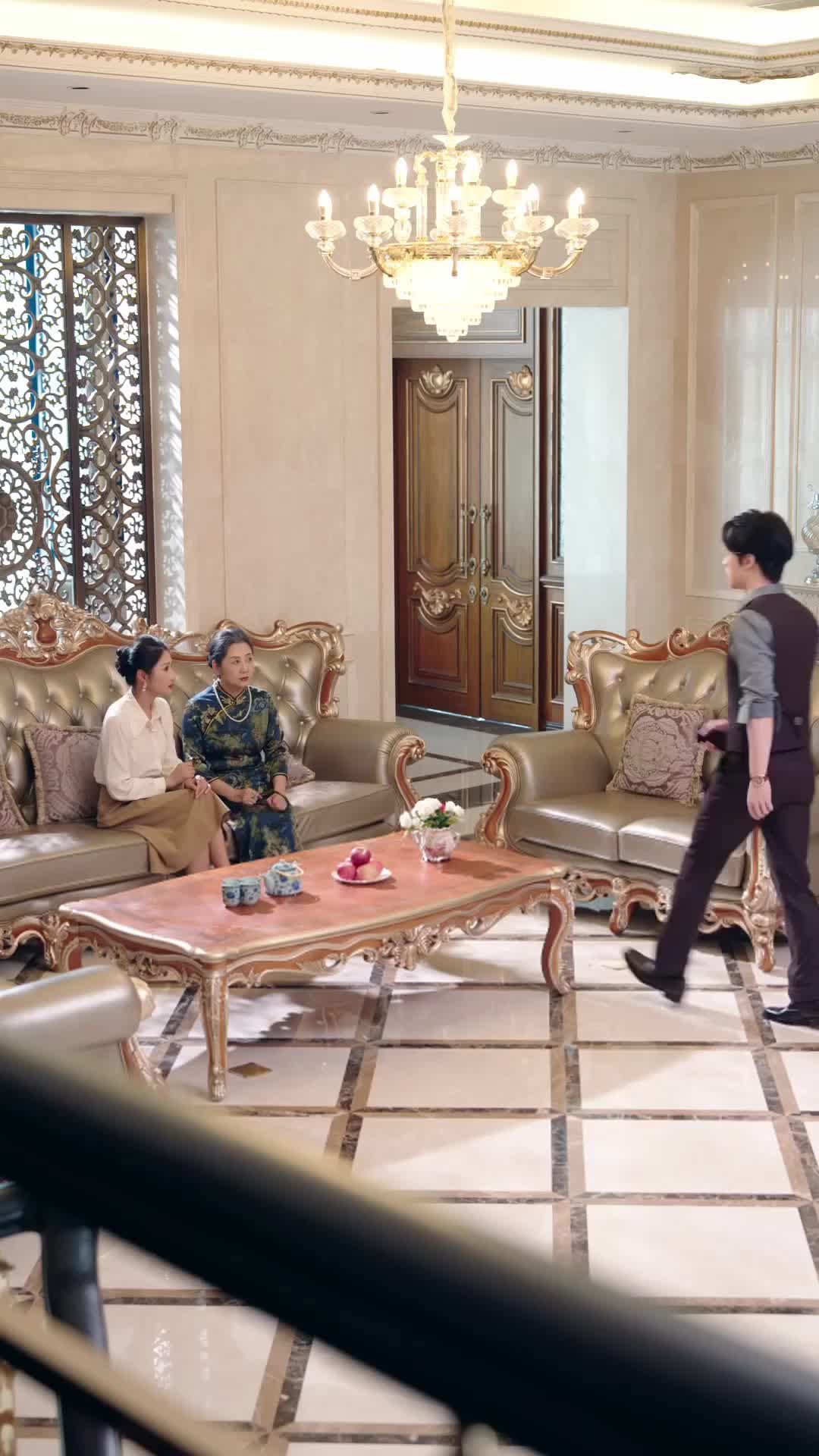 His Power Spoils Me, His Heart Holds Me Episode 10