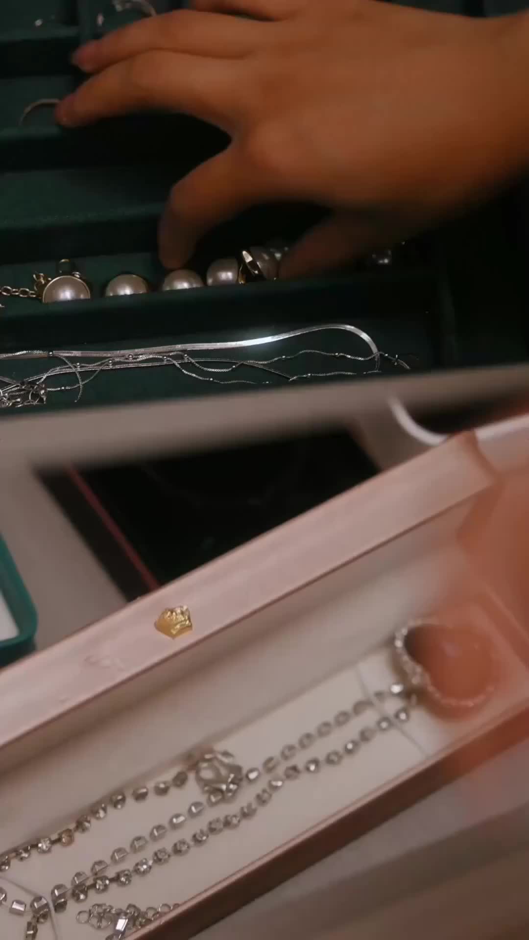 Plot Hijackers: Besties Rewrite a Billionaire Romance Episode 8