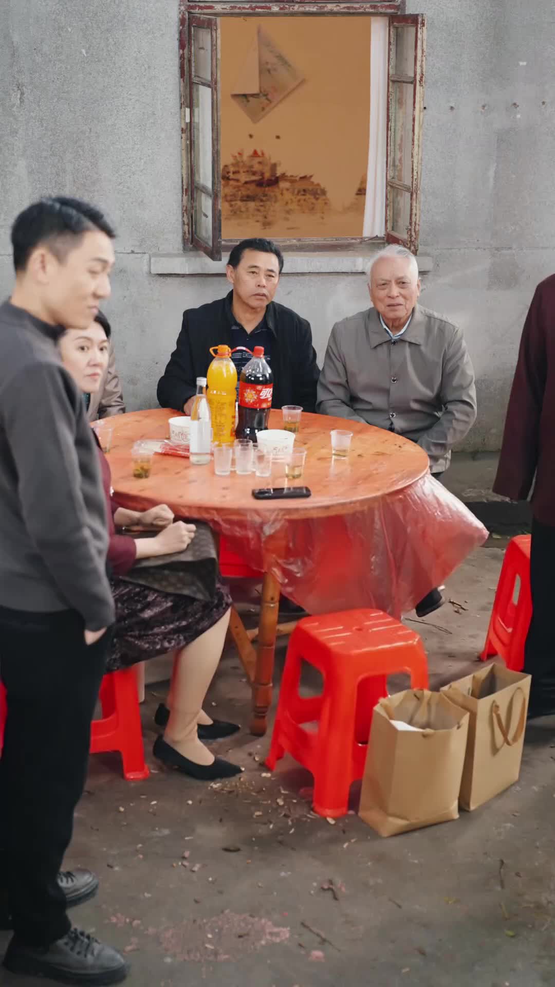 ¿Quién se atreve a meterse con mi abuela? Episodio 4