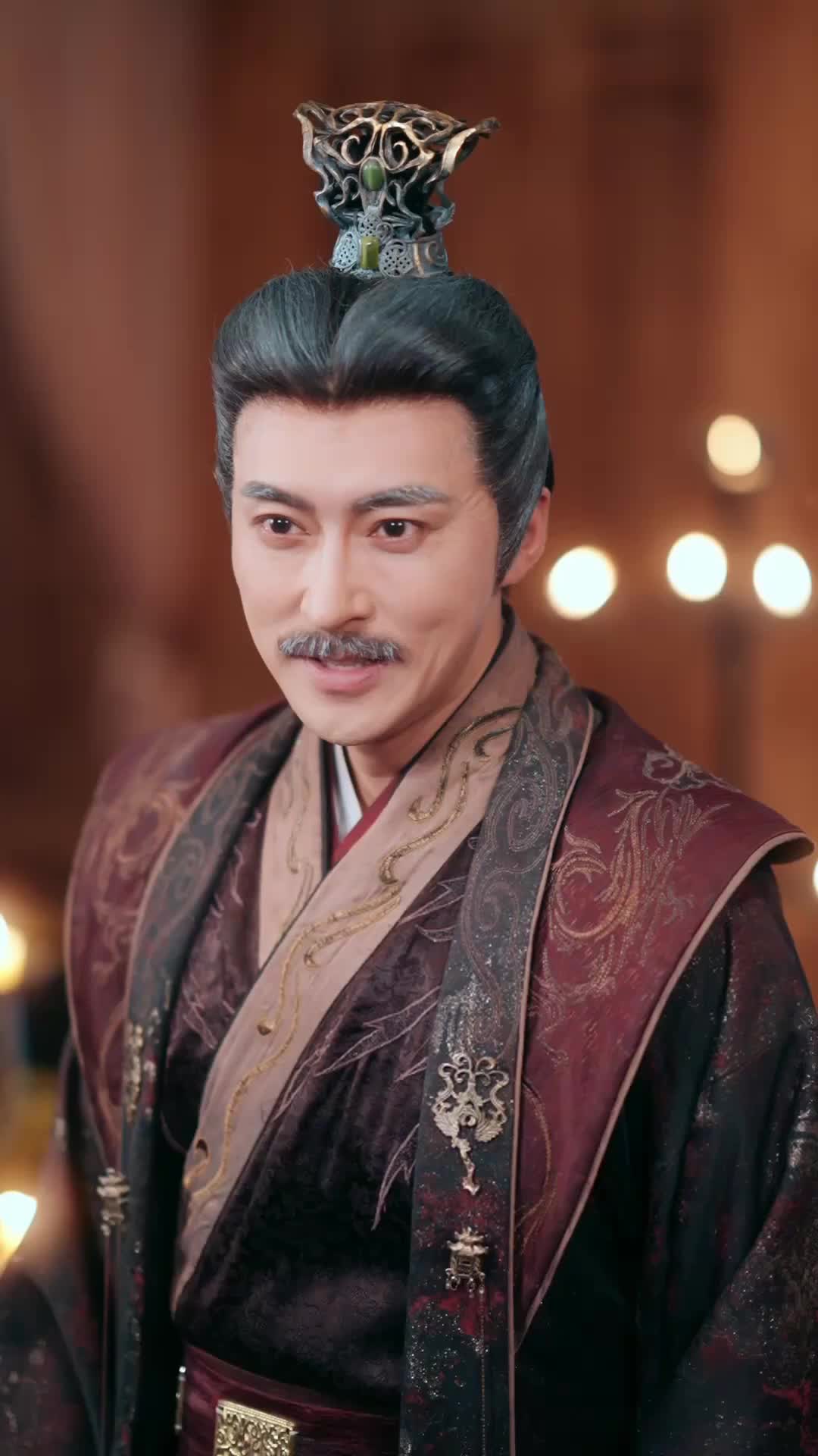 Crown in Hand, Foes at My Feet Episode 4