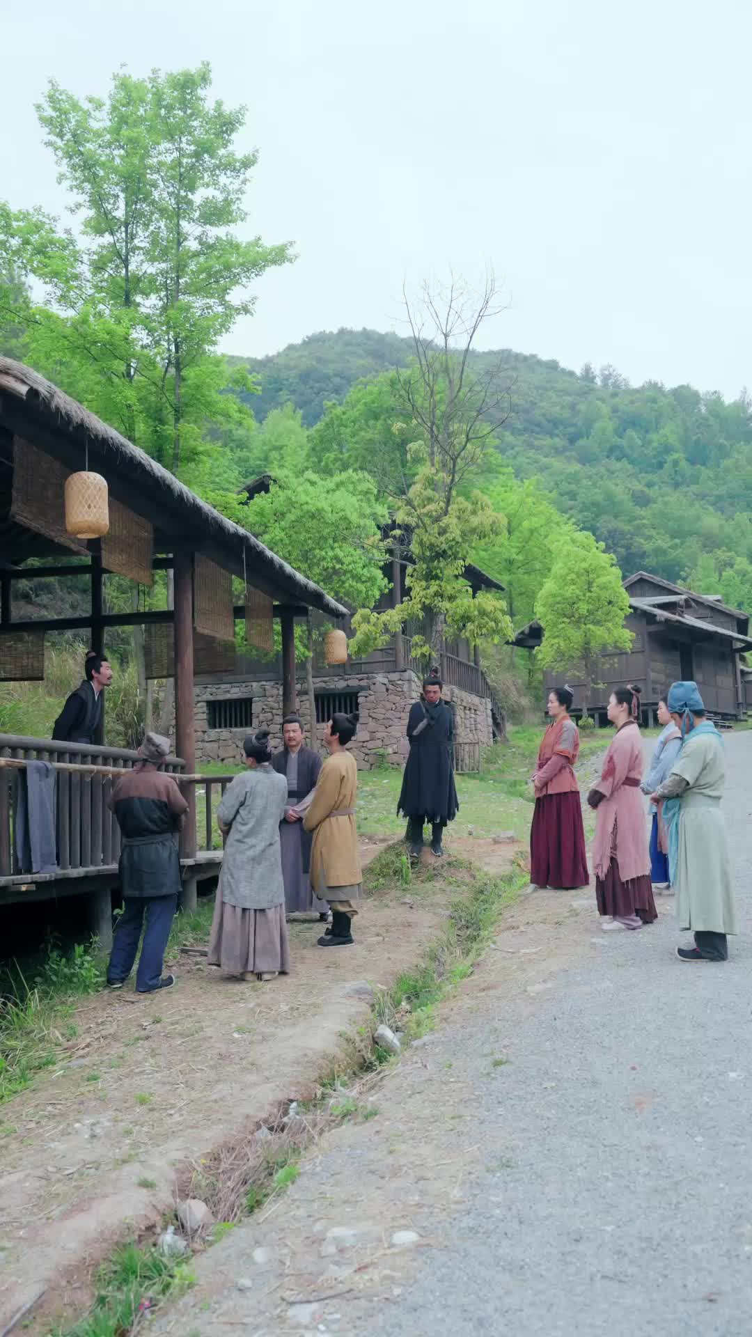 Istriku Tiga, Takdirku Gila (Sulih Suara)  - Episode 50 - Episode 50