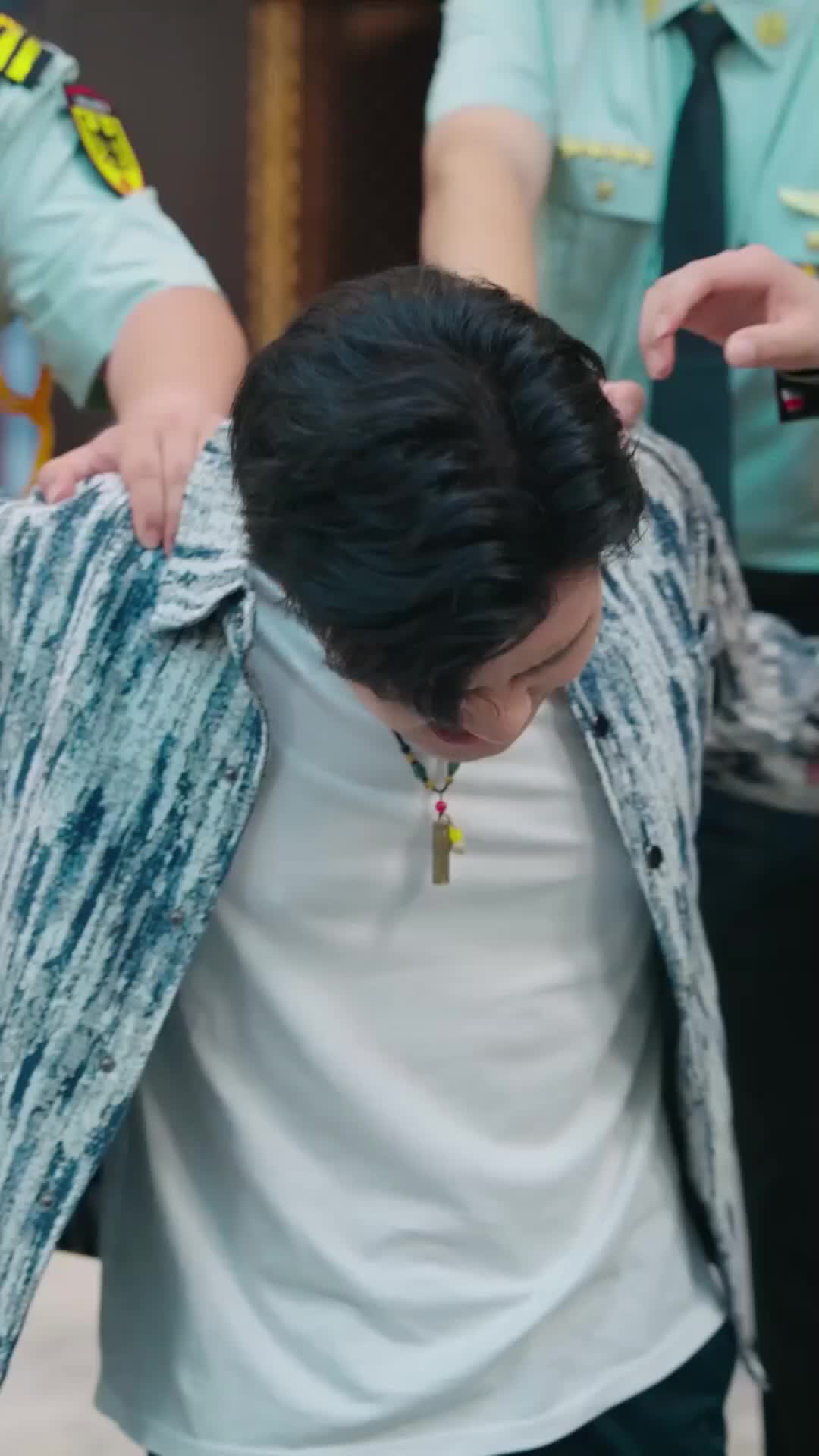 Rahasia di Balik Orang Tua Sederhana (Sulih Suara) - Episode 9 - Episode 9